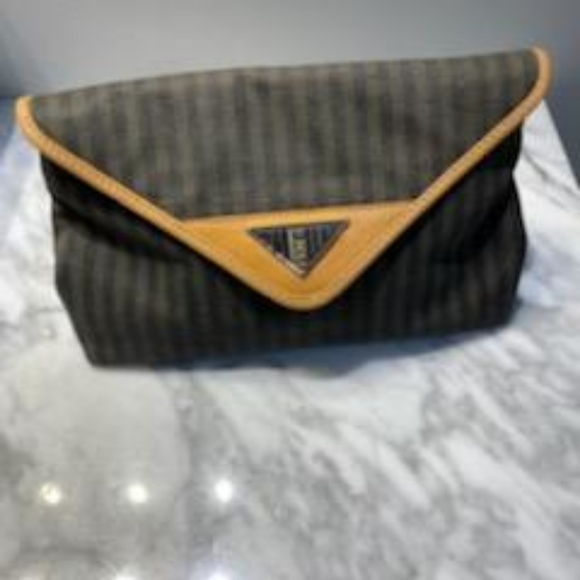 Fendi clutch - Picture 2 of 9